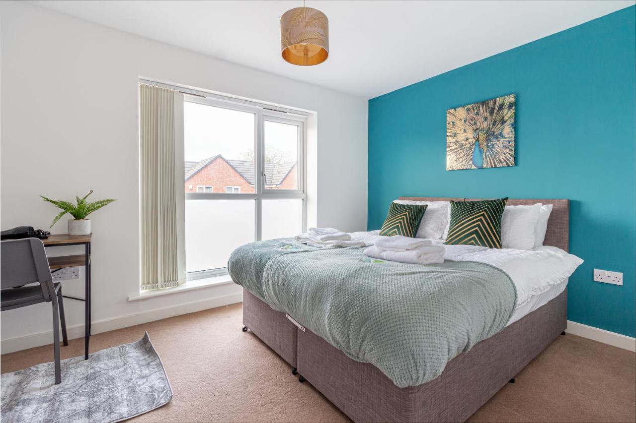 Liberty House - Perfect For Contractors - 2 Off-Road Parking Spaces Wolverhampton Extérieur photo
